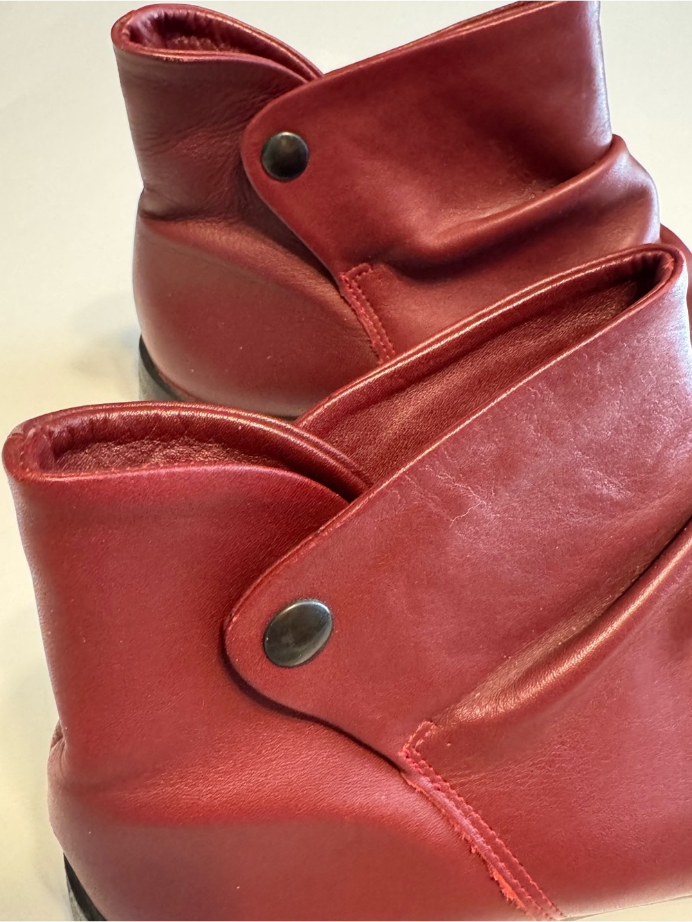 Arcopedico Wine Red Leather Gathered Slouch Ankle Booties. Water-resistant - Picture 11 of 12
